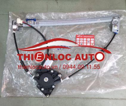 Compa lên kính sau Suzuki Vitara