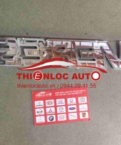 LÔ GÔ CHỮ NỔI SAU FORD EVEREST