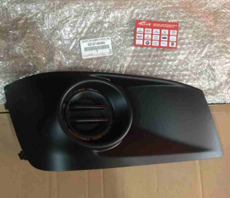 ỐP ĐÈN CẢN TRƯỚC PHẢI TOYOTA FORTUNER