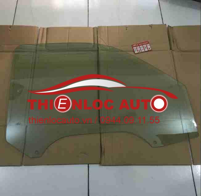 kính cánh cửa trước phải ford everest
