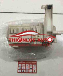 HỘP CẦU CHÌ TRONG XE TOYOTA ALTIS