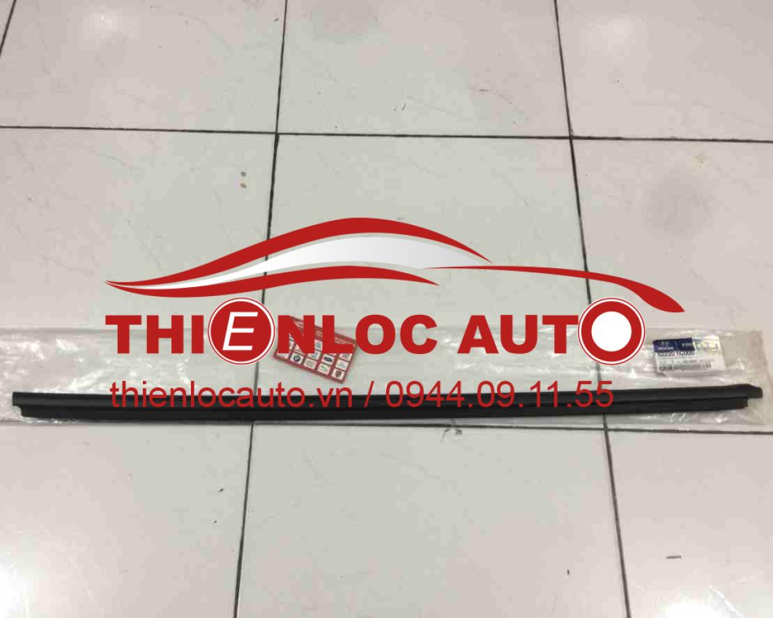 NẸP CHÂN KÍNH NGOÀI HYUNDAI GETZ