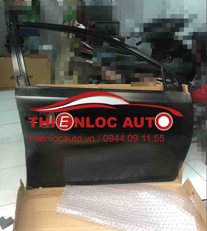 CÁNH CỬA TRƯỚC PHẢI TOYOTA VIOS 2018