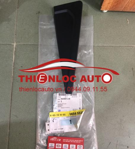 ỐP TAM GIÁC CHEVROLET AVEO