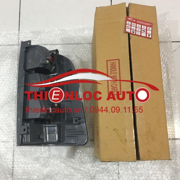 ĐÈN HẬU LÁI FORD RANGER 2010