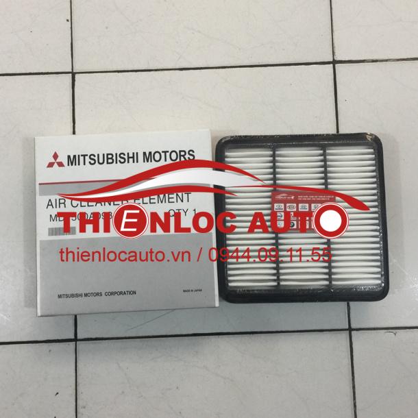 LỌC GIÓ ĐỘNG CƠ MITSUBISHI TRITON
