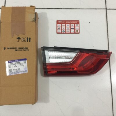 ĐÈN HẬU MẢNH TRONG SUZUKI ERTIGA