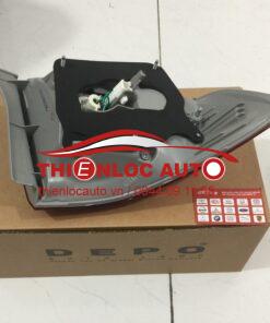 ĐÈN HẬU NGOÀI PHỤ TOYOTA ALTIS