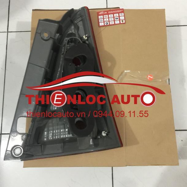 ĐÈN HẬU TRÁI TOYOTA INNOVA