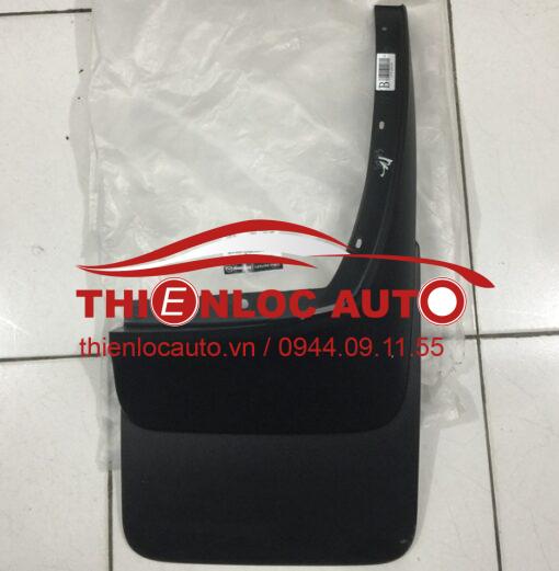 CHẮN BÙN BÁNH SAU MAZDA BT50