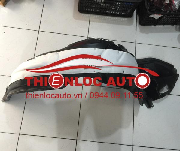 LÒNG DÈ TRƯỚC TOYOTA ALTIS