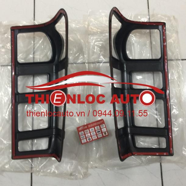 ỐP ĐÈN HẬU ISUZU DMAX