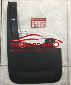 CHẮN BÙN BÁNH CHEVROLET COROLADO
