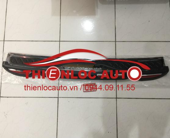 ỐP THÀNH CỐP HẬU TOYOTA FORTUNER