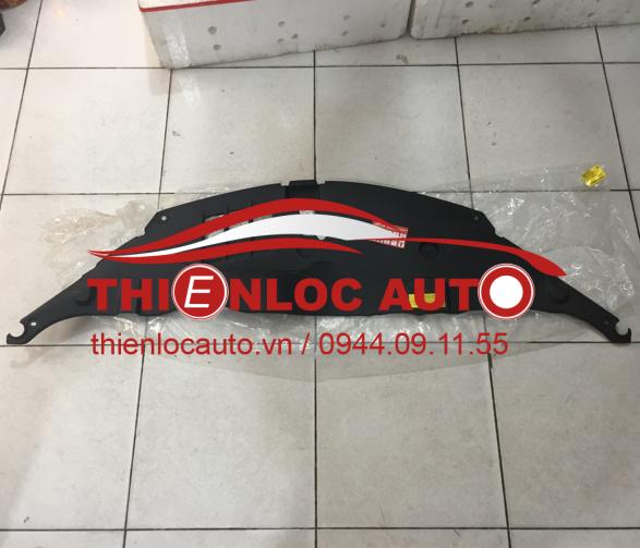 ỐP TRÊN KÉT NƯỚC TOYOTA CAMRY