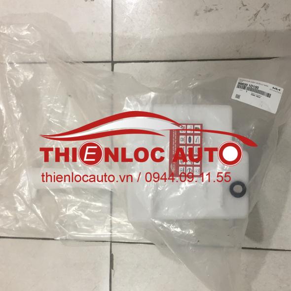 BÌNH NƯỚC RỬA KÍNH KIA CERATO