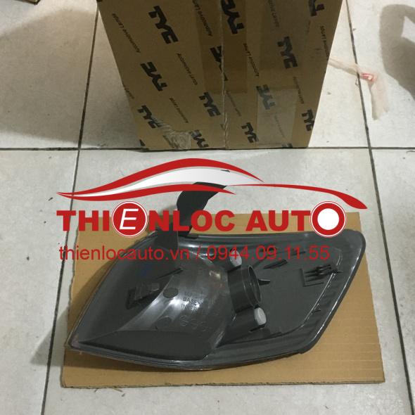 ĐÈN XI NHAN PHẢI TOYOTA CROWN