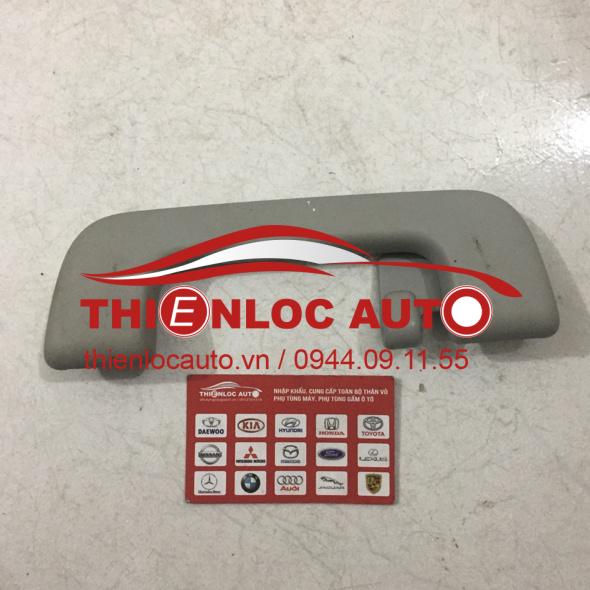 TAY NẮM TRẦN TOYOTA INNOVA