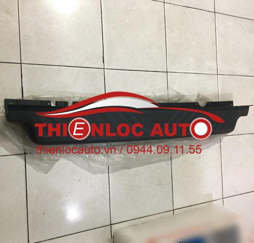 CẢN SAU FORD TRANSIT