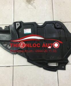 CHẮN BÙM GẦM TOYOTA CAMRY