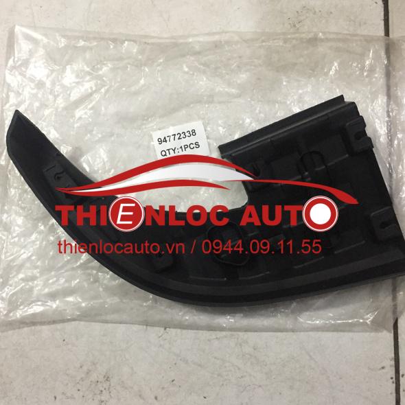 ỐP CẢN SAU PHẢI CHEVROLET COLORADO