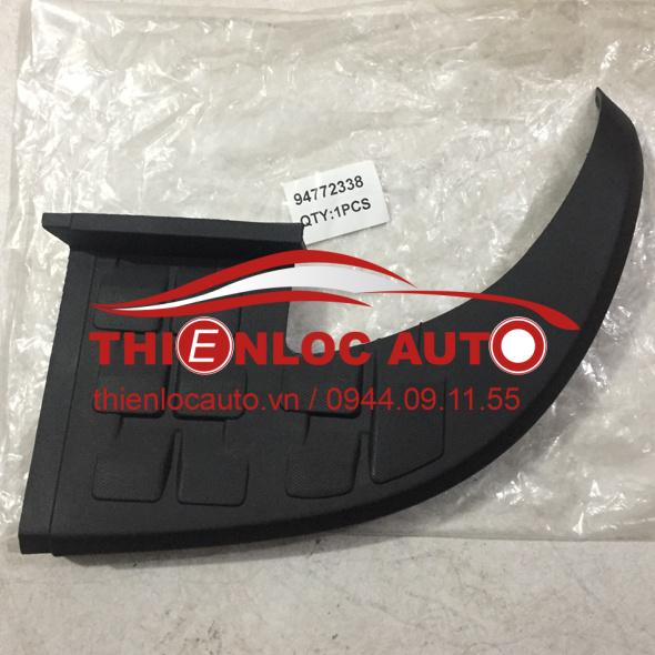 ỐP CẢN SAU PHẢI CHEVROLET COLORADO