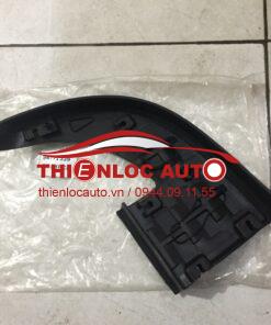 ỐP CẢN SAU TRÁI CHEVROLET COLORADO