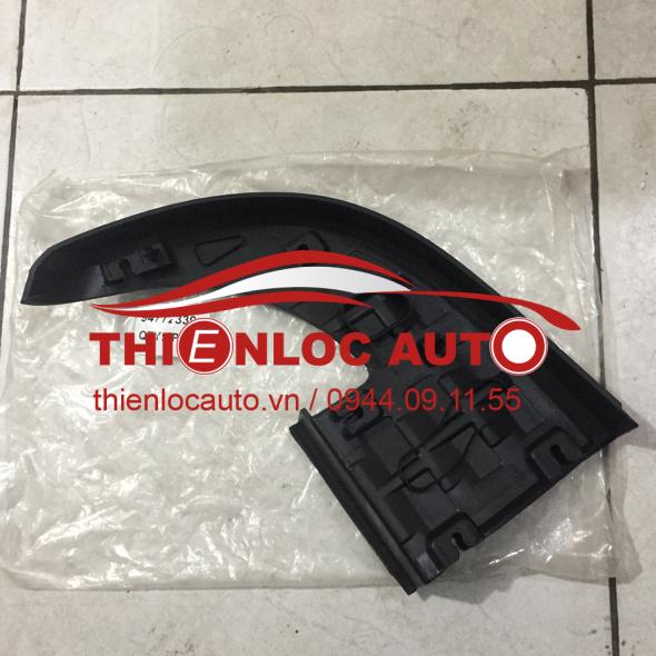 ỐP CẢN SAU TRÁI CHEVROLET COLORADO