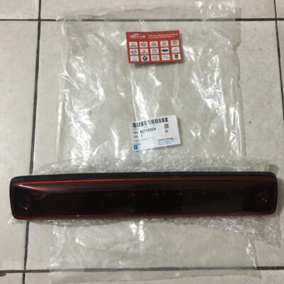 ĐÈN PHANH TRÊN CAO CHEVROLET COLORADO