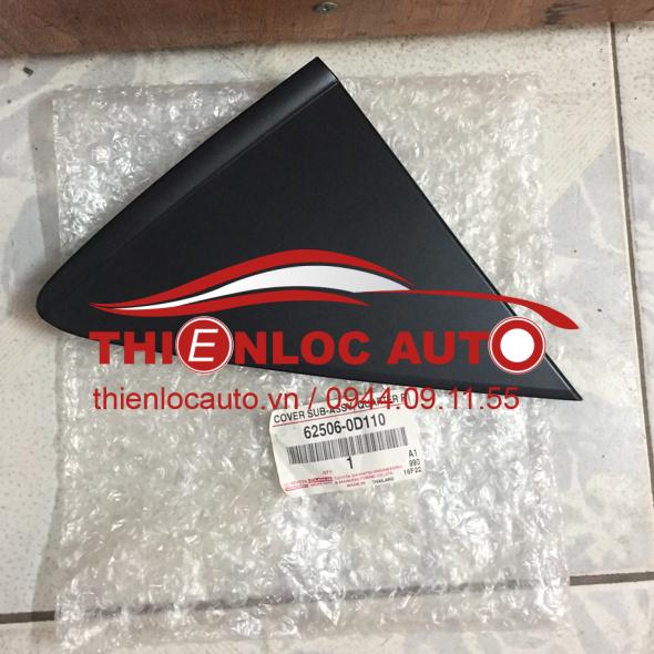 ỐP GÓC CỬA SAU TOYOTA VIOS