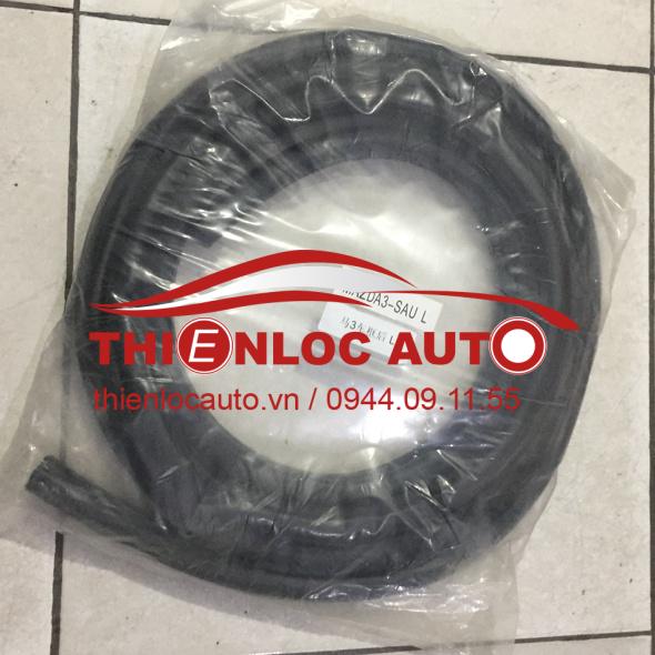 GIOĂNG KHUNG CỬA SAU MAZDA 3