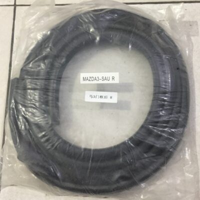 GIOĂNG THÂN XE SAU MAZDA 3