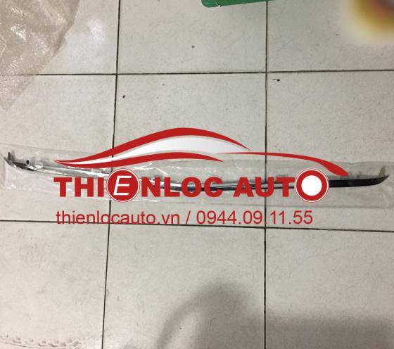 NẸP MẠ CẢN TRƯỚC MERCEDES C300