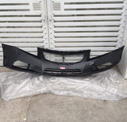 CẢN TRƯỚC CHEVROLET CRUZE