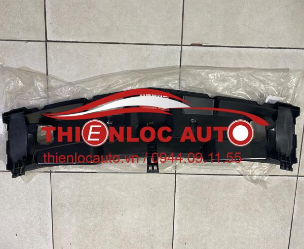 ỐP TRÊN KÉT NƯỚC MERCEDES W204