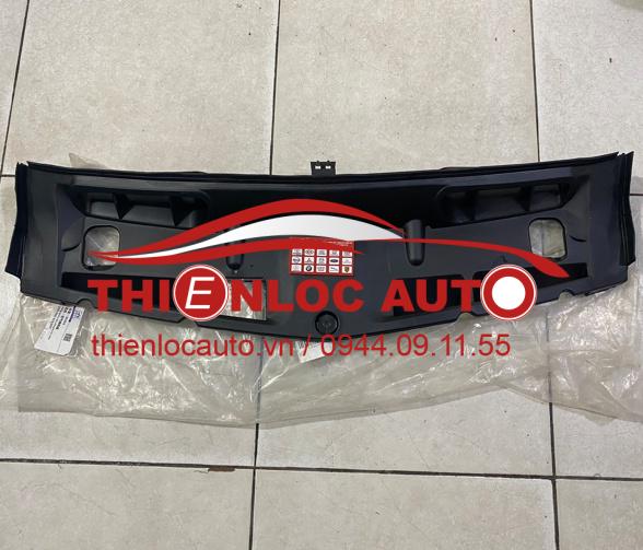 ỐP TRÊN KÉT NƯỚC MERCEDES W204
