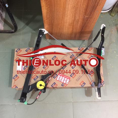 COMPA LÊN KÍNH TRƯỚC FORD MONDEO