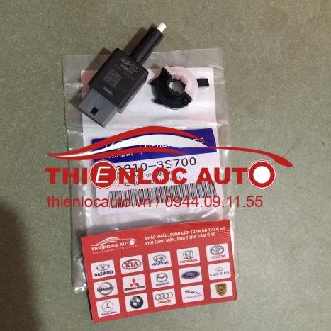 CÔNG TẮC CHÂN PHANH HYUNDAI SANTAFE