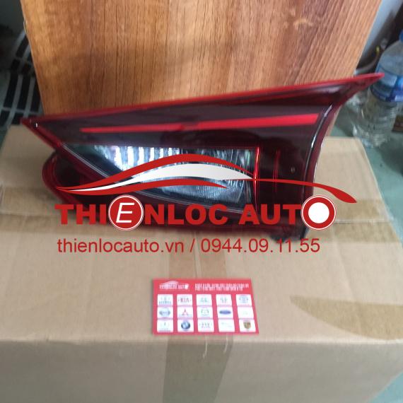 ĐÈN HẬU CỐP MAZDA 3
