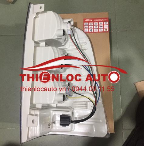 ĐÈN HẬU PHẢI FORD RANGER 2010