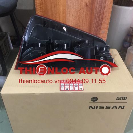 ĐÈN HẬU TRÁI NISSAN NAVARA