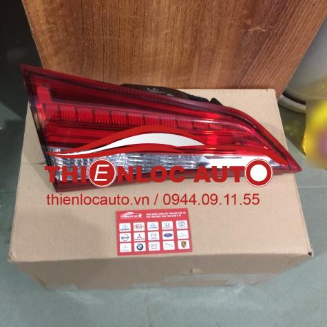 ĐÈN HẬU TRONG TRÁI TOYOTA VIOS