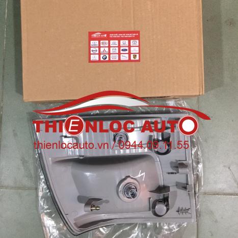 ĐÈN XI NHAN TRÁI TOYOTA HIACE