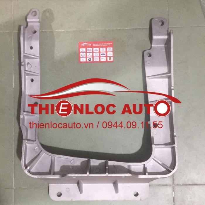GIÁ BẮT ĐÈN PHA THACO AUMAN