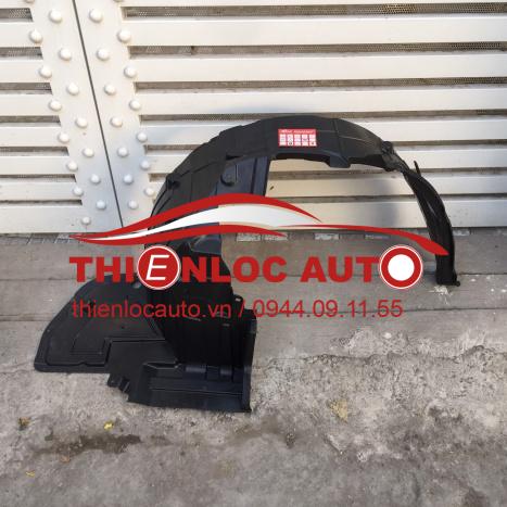 LÒNG DÈ TRƯỚC PHẢI NISSAN SUNNY