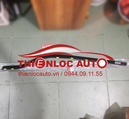 NẸP CHÂN KÍNH PHẢI KIA K200