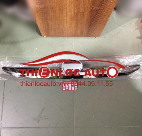 NẸP MẠ CỐP SAU TOYOTA YARIS