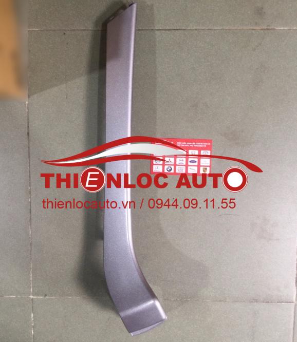 ỐP VIỀN MẶT CA LĂNG TOYOTA YARIS