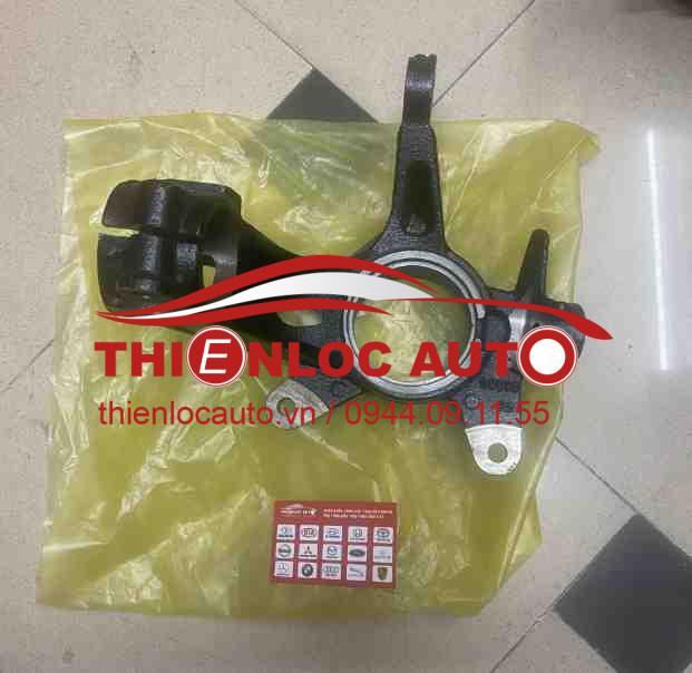 NGÕNG MOAY Ơ TRƯỚC PHẢI FORD EVEREST