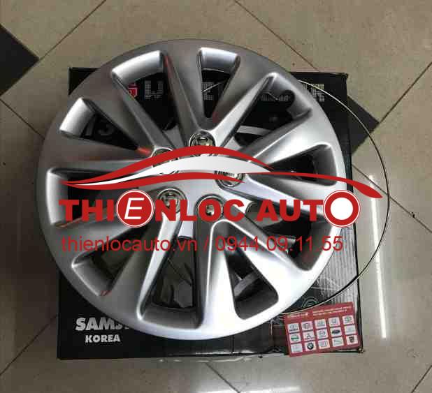 ỐP LA ZĂNG TOYOTA COROLA